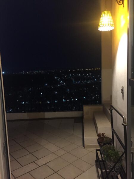 Renta Departamento Amueblado en fracc. Milenio lll Qro Mex