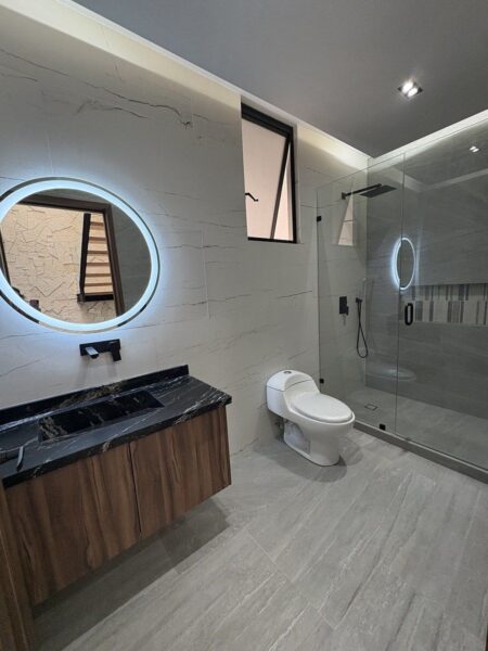 Casa Nueva en Venta en Lomas de Juriquilla, Qro.