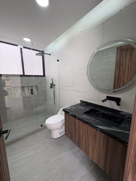 Casa Nueva en Venta en Lomas de Juriquilla, Qro.