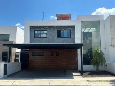 Casa Venta/Renta en Misión San Jerónimo Qro Mex