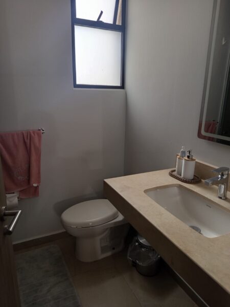 Casa en Renta Amueblada en Condominio Atia en Altos Juriquilla Qro. Mex.