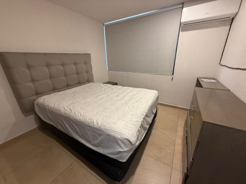 Renta de Departamento Amueblado en Loretta Altos Juriquilla Qro