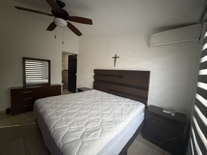 Casa Amueblada en Condominio Paraíso Juriquilla Qro. Mex.