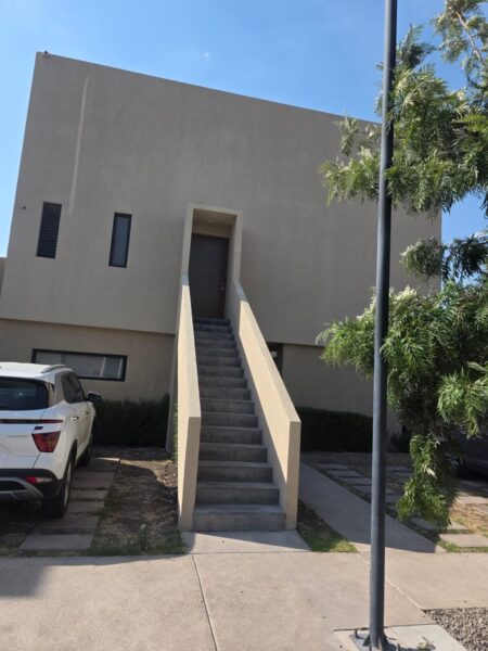 Renta de Departamento Amueblado en Loretta Altos Juriquilla Qro