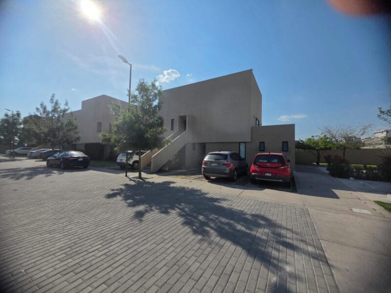 Renta de Departamento Amueblado en Loretta Altos Juriquilla Qro