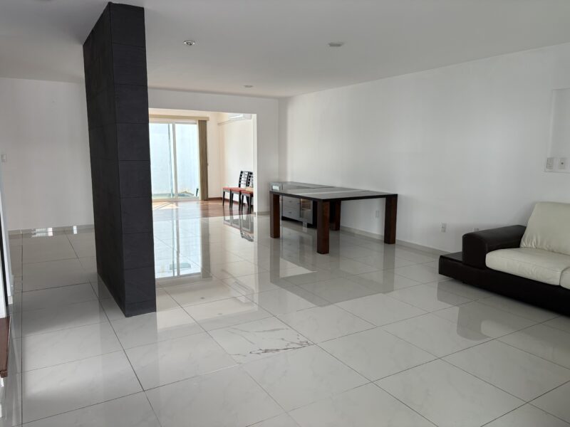 Casa en Venta en Condominio Alborada Fracc. Milenio lll Qro. Mex.