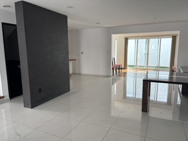 Casa en Venta en Condominio Alborada Fracc. Milenio lll Qro. Mex.