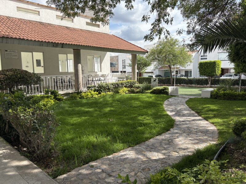 Casa en Venta en Condominio Alborada Fracc. Milenio lll Qro. Mex.