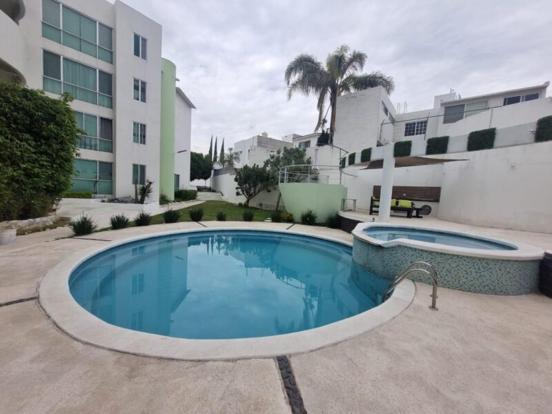 Departamento Amueblado en Renta en Fracc. Milenio lll Qro. Mex .