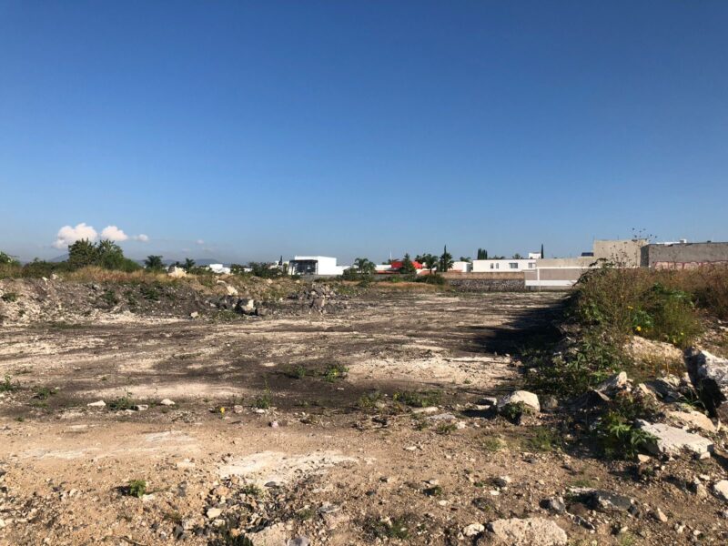 Terreno en Venta sobre Fray Junipero Serra Juriquilla Qro. Mex.