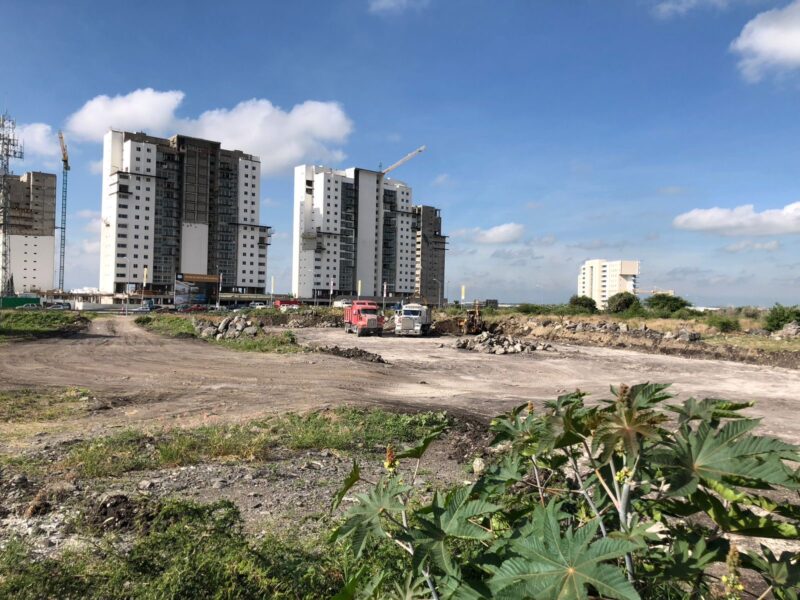 Terreno en Venta sobre Fray Junipero Serra Juriquilla Qro. Mex.