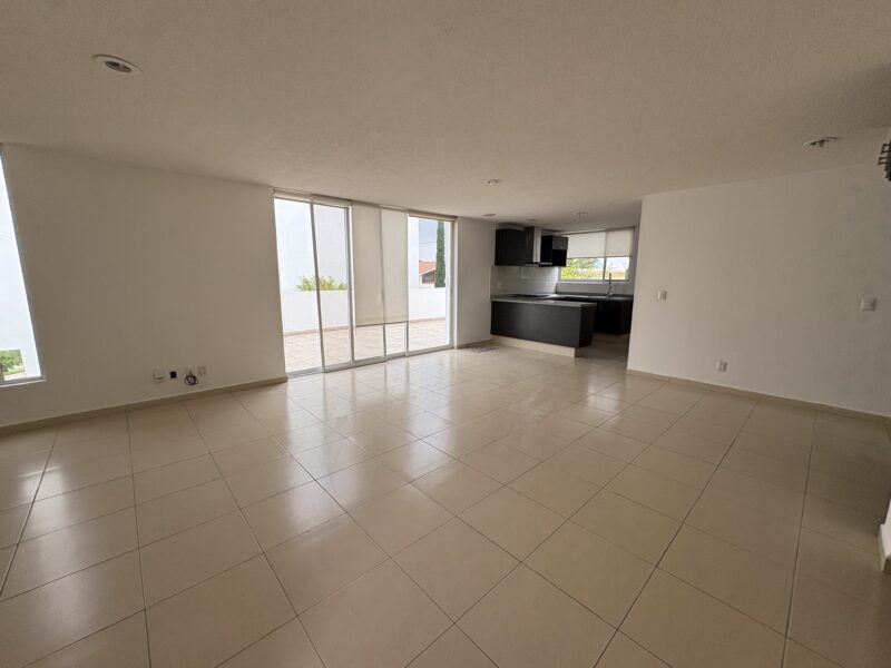 Casa en Renta en Condominio Tres Deseos en El Mirador El Marqués Qro. Mex .