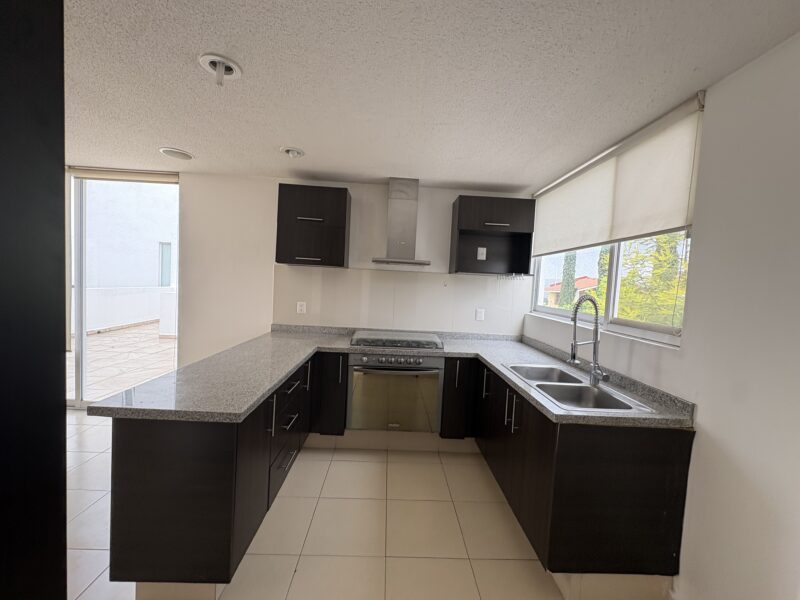 Casa en Renta en Condominio Tres Deseos en El Mirador El Marqués Qro. Mex .