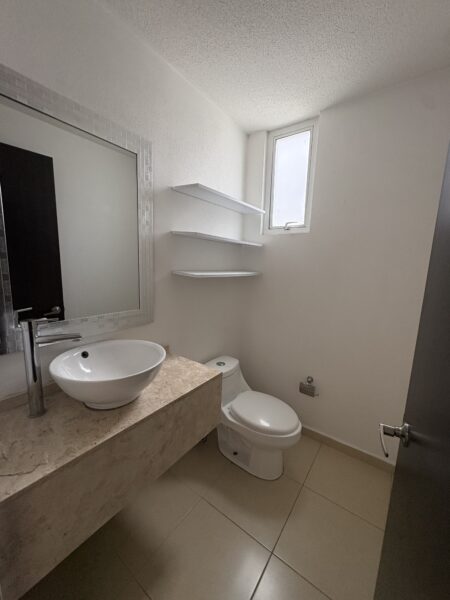 Casa en Renta en Condominio Tres Deseos en El Mirador El Marqués Qro. Mex .