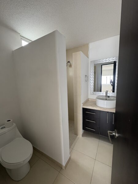 Casa en Renta en Condominio Tres Deseos en El Mirador El Marqués Qro. Mex .