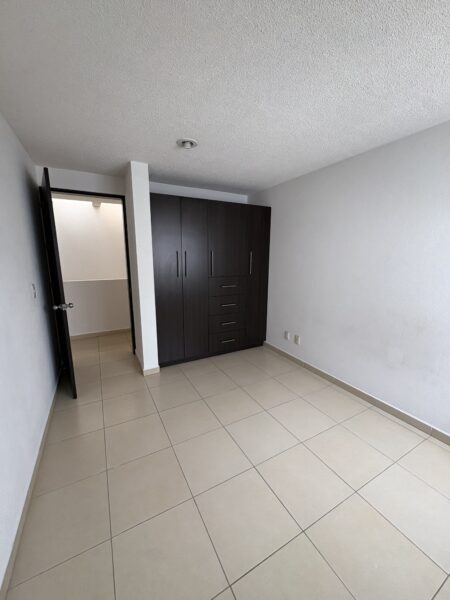 Casa en Renta en Condominio Tres Deseos en El Mirador El Marqués Qro. Mex .