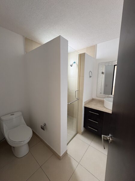 Casa en Renta en Condominio Tres Deseos en El Mirador El Marqués Qro. Mex .