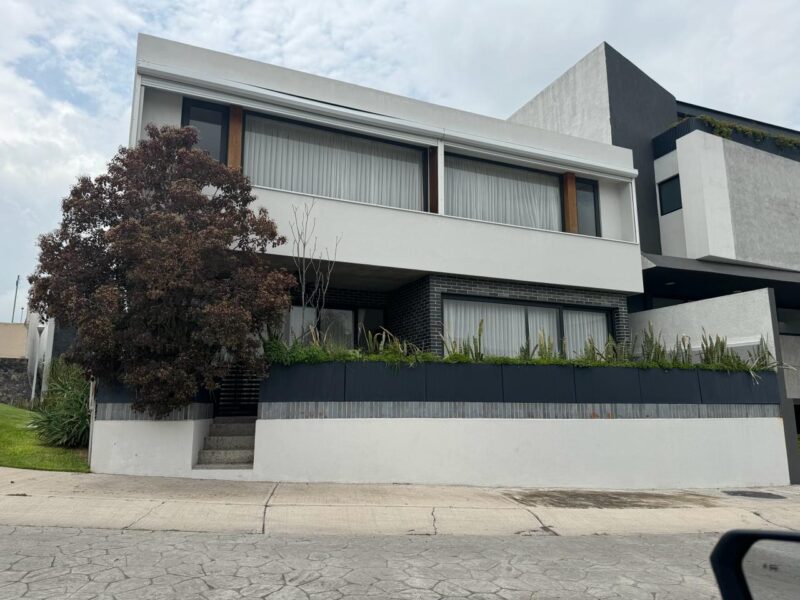 Casa en Renta Misión San Jerónimo Qro. Mex .