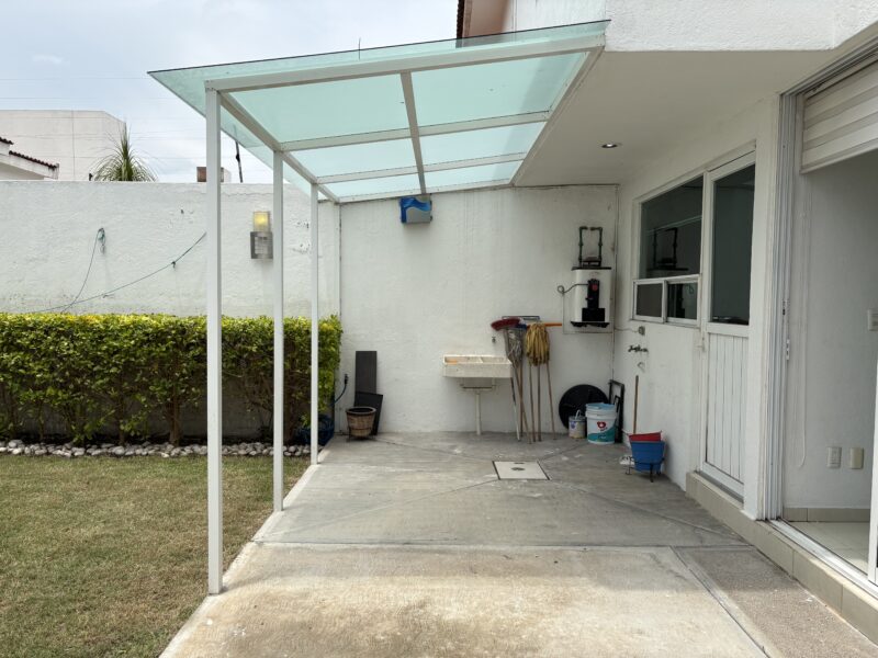 Casa en Renta con o sin Muebles en Fracc. Milenio lll Qro. Mex .