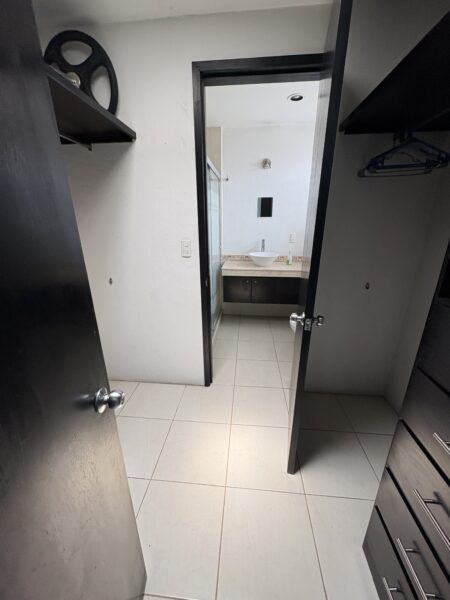 Casa en Renta con o sin Muebles en Fracc. Milenio lll Qro. Mex .