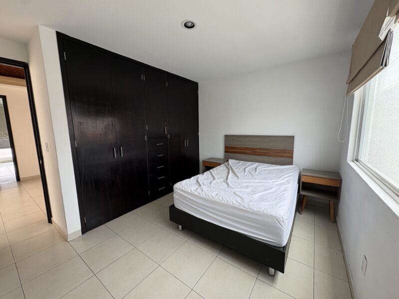 Casa en Renta con o sin Muebles en Fracc. Milenio lll Qro. Mex .
