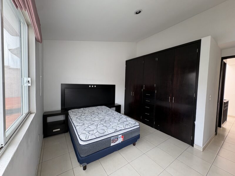Casa en Renta con o sin Muebles en Fracc. Milenio lll Qro. Mex .