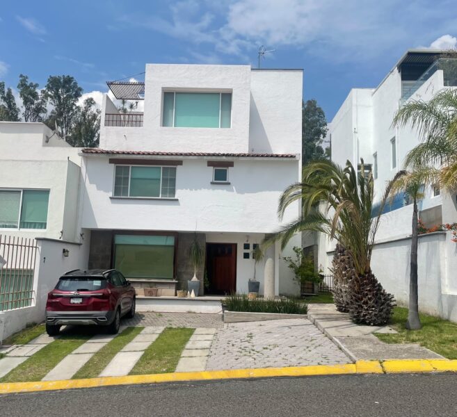 Casa en Venta en Privada Arboledas Qro. Mex