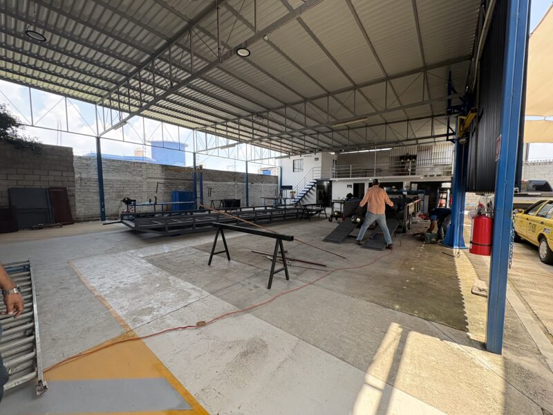 Taller de Paileria en Venta en Col. Colinas de Santa Cruz Qro. Mex.