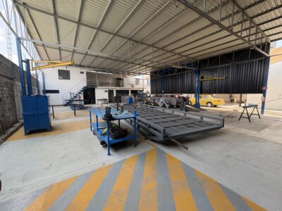 Taller de Paileria en Venta en Col. Colinas de Santa Cruz Qro. Mex.