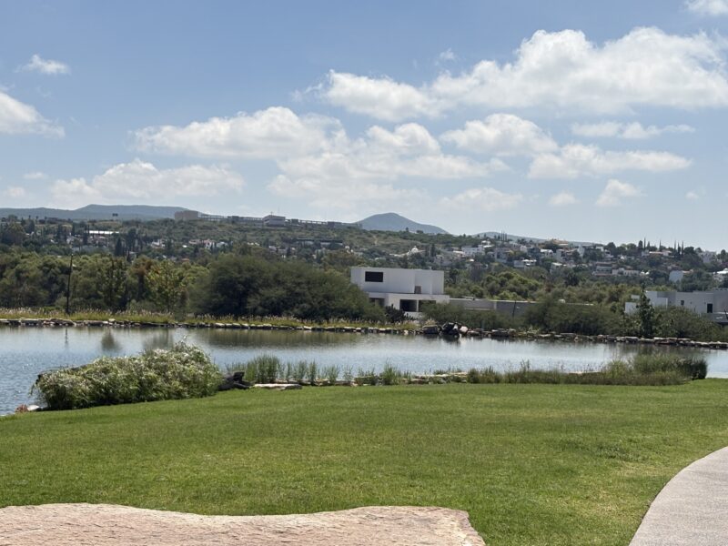 Lotes Habitacionales en Venta en Cumbres del Lago Juriquilla Qro. Mex.