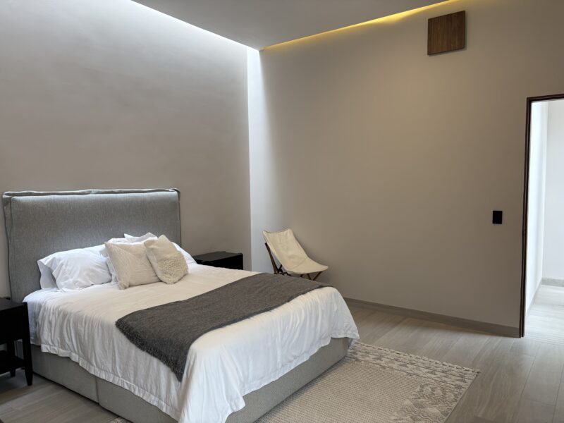 Residencia en Venta Fracc. La Vista Grand Queretaro Mex.