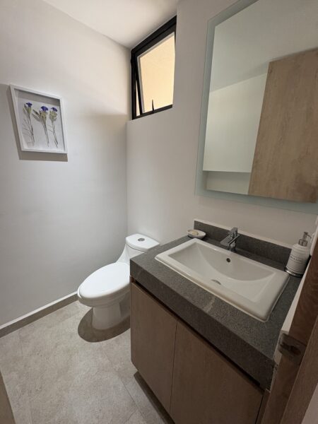 Casa en Venta en Condominio con Amenidades en Zibatá Qro. Mex
