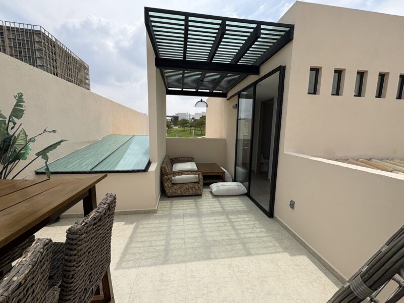 Casa en Venta en Condominio con Amenidades en Zibatá Qro. Mex