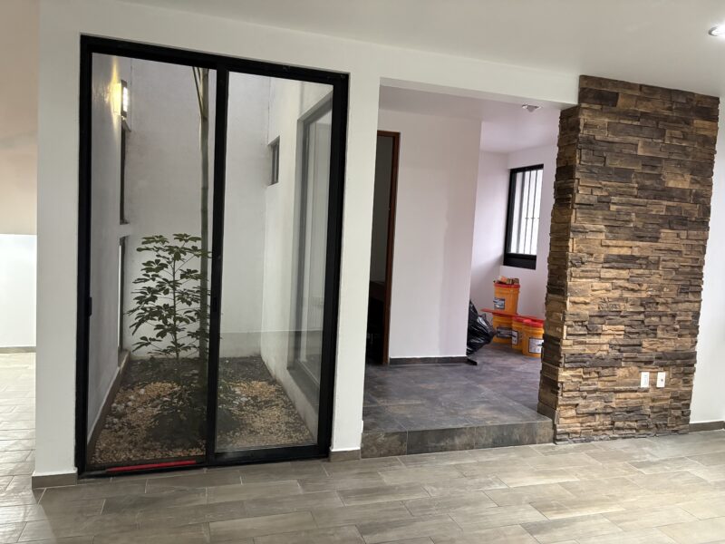 Casa en Renta en calle abierta en Fracc. Milenio lll Qro Mex.