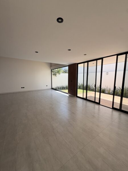 Casa en Venta en Condominio en Zibatá El Marqués Qro Mex