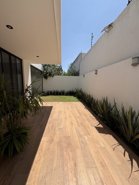 Casa en Venta en Condominio en Zibatá El Marqués Qro Mex