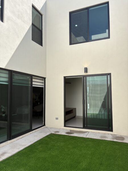 Casa en Venta en Condominio Oliveto en La Vista Residencial Qro. Mex.