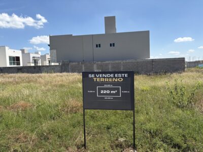 Terrenos planos en condominio Benevento, La Vista Residencial Qro. Mex.