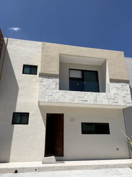 Casa en Venta en Condominio Oliveto en La Vista Residencial Qro. Mex.