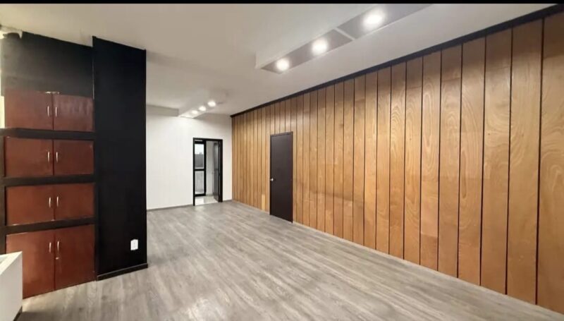 Renta piso,paga Oficinas,Consultorios,coworking en Centro Qro. Mex.