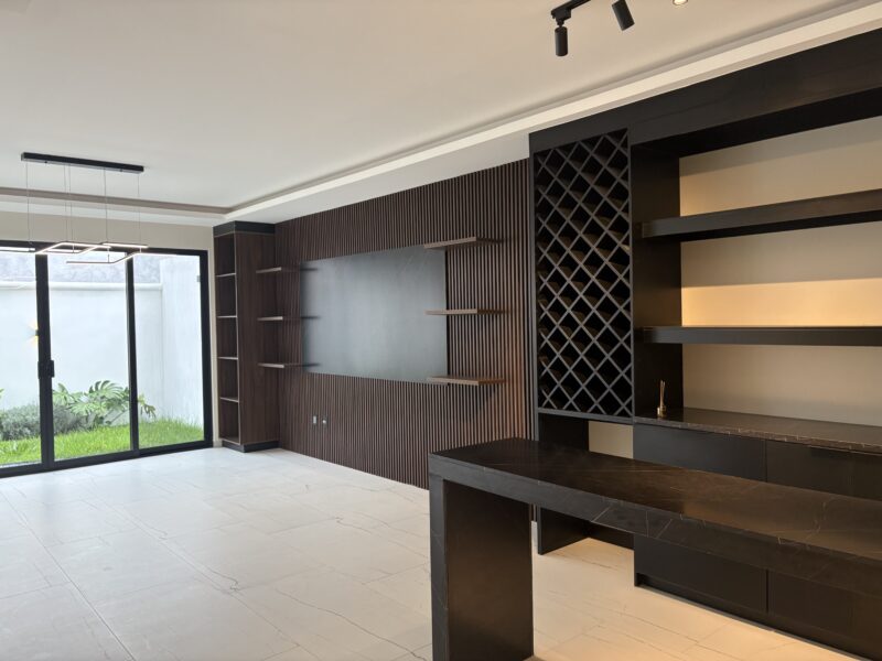 Casa Residencia en Venta en Fracc. Colinas de Juriquilla Qro.Mex.