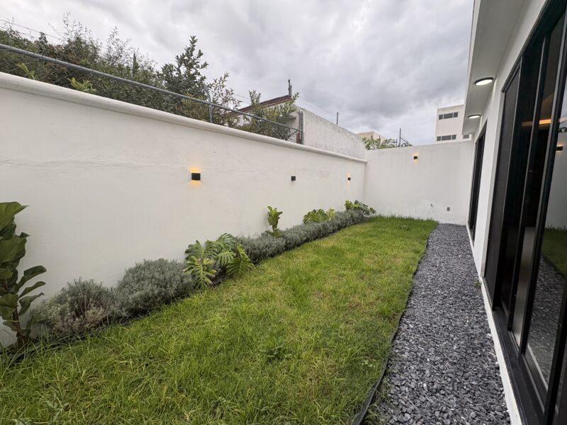 Casa Residencia en Venta en Fracc. Colinas de Juriquilla Qro.Mex.